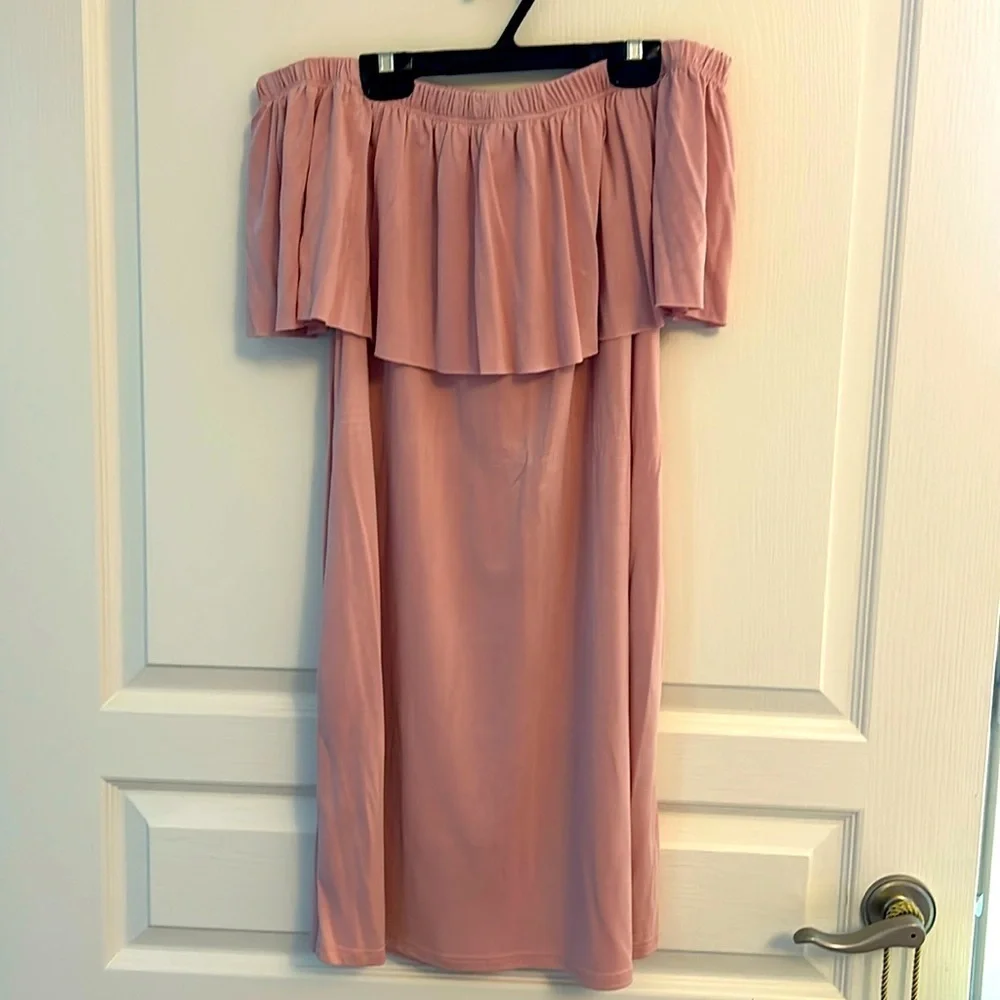 Off the shoulder pink dress - Picture 1 of 3